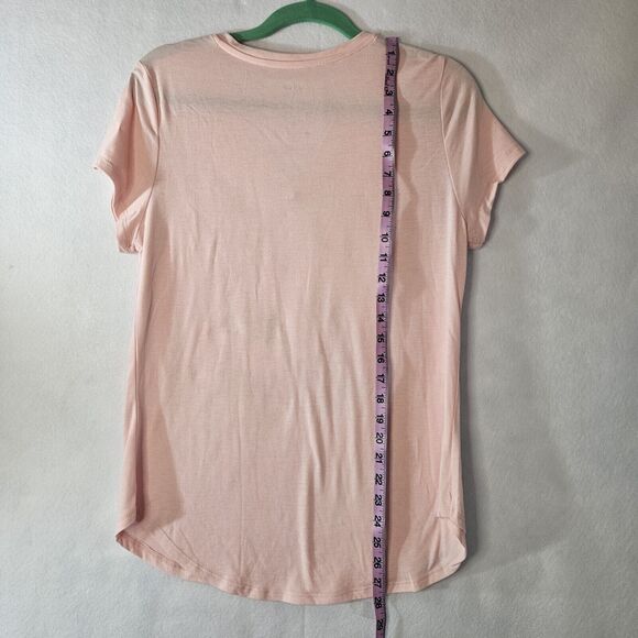 APT 9 "Im Not A Regular Mom, Im A Cool Mom" Pink T Shirt Mean Girls Regina - Picture 2 of 5